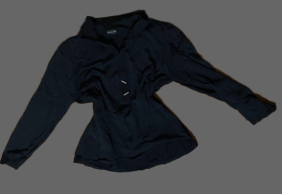 TAKE ALL (Preloved ) (Category: Others Tops) located in Binan City. Submitted by wornlovelybycourtney (Listing ID 1454225718, Image 3). Description: ALL ITEMS R XS-SMALL!.
