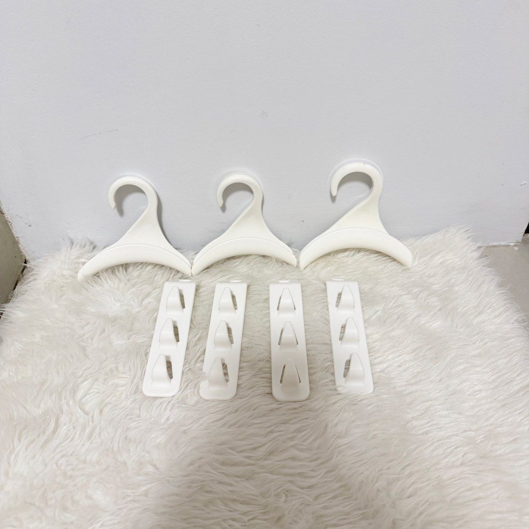 TAKE ALL Random Hooks & Hangers (Category: Hooks & Hangers) located in Rizal. Submitted by lovedbyhannah (Listing ID 1454352715, Image 2). Description: .