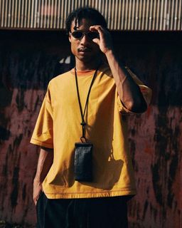 (Category: ) located in . Submitted by thehypewear.co (Listing ID 1454341223, Image 1). Description: .