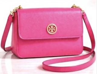 (Category: ) located in . Submitted by Brandedpreloved (Listing ID 1454305917, Image 1). Description: .