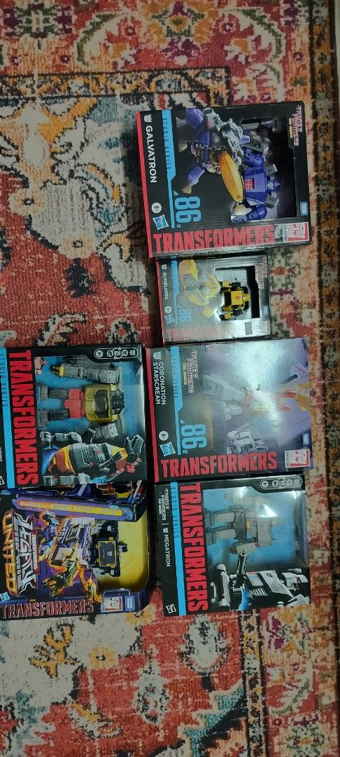 Transformers (Category: Figurines & Statues) located in Petaling Jaya. Submitted by aidilhaiqal (Listing ID 1454246905, Image 1). Description: Transformers collection want to clear. All item MISB. Shah Alam area. Interested please DM. COD ONLY NO POSTAGE. TRANSFORMERS SS86 Galvatron RM200 Megatron RM250 Grimlock RM250 Coronation Starscream RM250 Bumblebee RM70 Transformers Legacy United Soundwave RM200 .