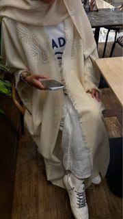 (Category: ) located in . Submitted by hers__ (Listing ID 1454243597, Image 1). Description: .