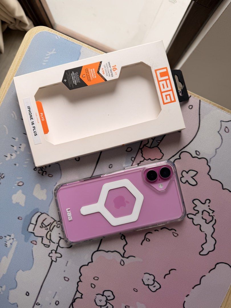 UAG Clear Case for Iphone 16 Plus (Category: Cases & Sleeves) located in Antipolo. Submitted by mariaa03 (Listing ID 1454188443, Image 1). Description: - bought last July 2026 - like new! no issues and no cracks - still with box - mod: lalamove or jnt - og price: 2,490.