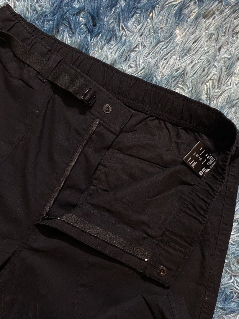 Uniqlo utility jogger pants (Category: Joggers) located in Davao. Submitted by sellsell2002 (Listing ID 1454313880, Image 3). Description: Uniqlo utility jogger pants Like new condition Waist 32-36 Length 39 ₱800.