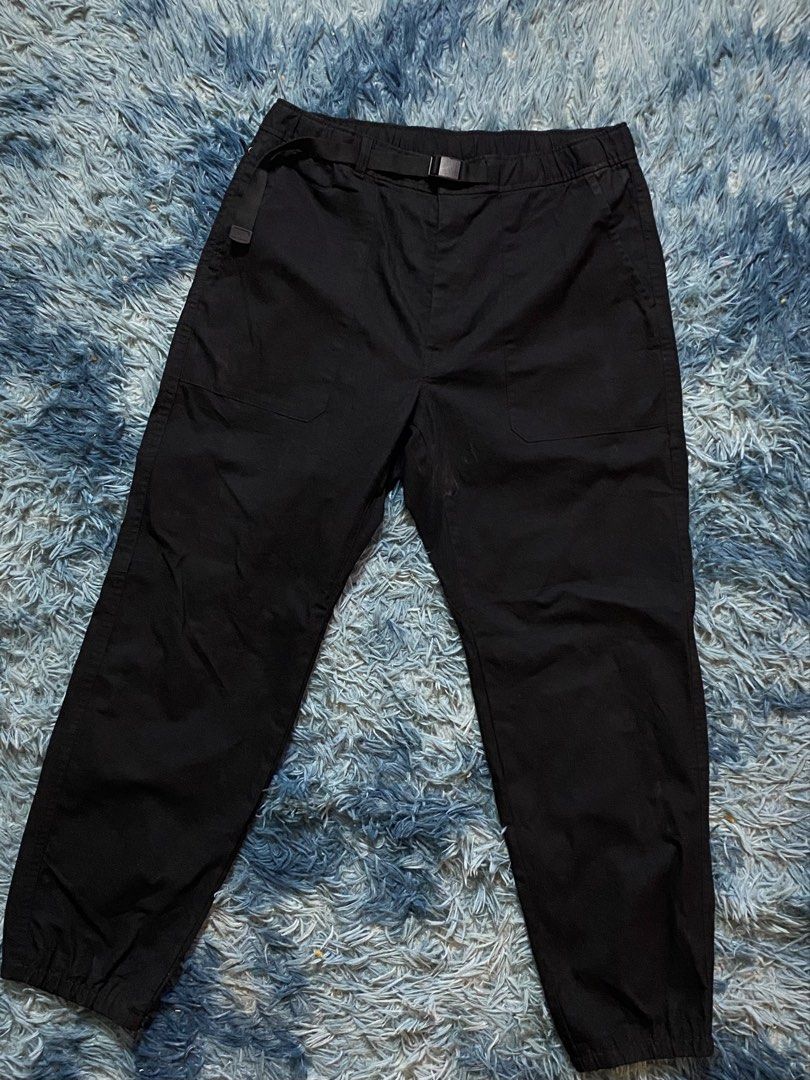 Uniqlo utility jogger pants (Category: Joggers) located in Davao. Submitted by sellsell2002 (Listing ID 1454313880, Image 1). Description: Uniqlo utility jogger pants Like new condition Waist 32-36 Length 39 ₱800.
