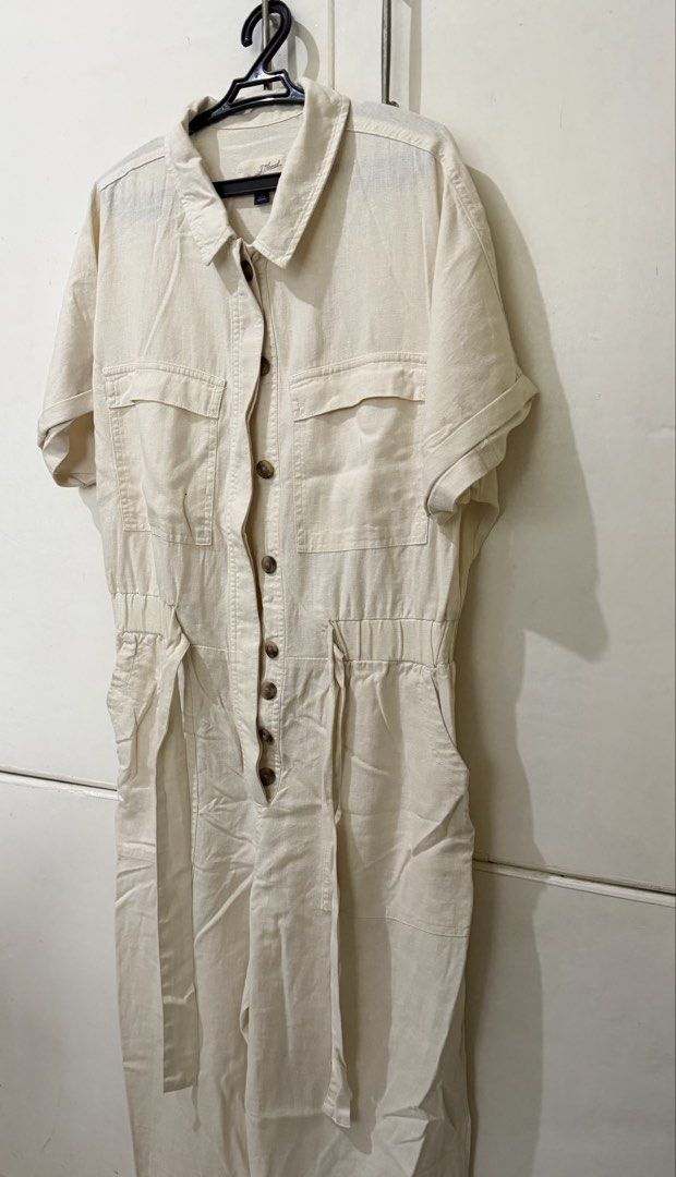 Universal Thread Cream Utility Jumpsuit Size 8 (Category: Jumpsuits) located in Calumpit. Submitted by milkncookiess (Listing ID 1454269558, Image 1). Description: Bought in the US Rfs: too big for me.