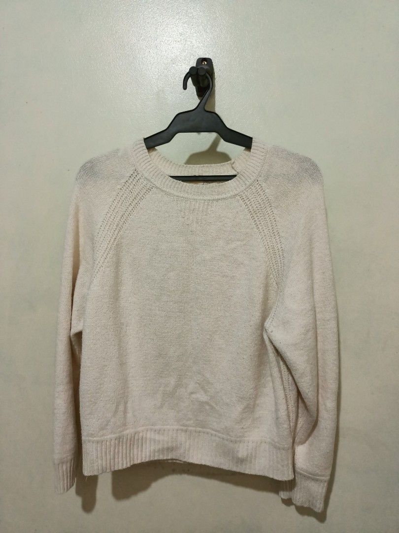 Universal Thread Goods Co. (Category: Coats, Jackets and Outerwear) located in Cavite. Submitted by kjthriftlabcorner (Listing ID 1454199485, Image 1). Description: .