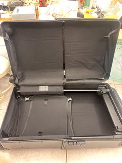 由 n8474 (刊登 ID 1454348338，圖片 1) 提交，位於 的 (類別：)，說明：。