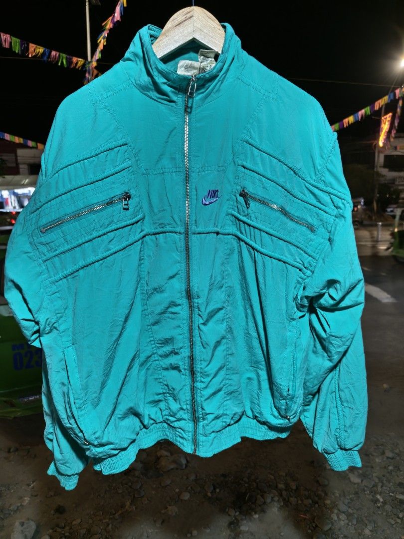 Vintage Nike Stingray (Category: Coats, Jackets and Outerwear) located in Isulan. Submitted by jaysthrift (Listing ID 1454322276, Image 1). Description: excellent condi issue sa last pic need wash.