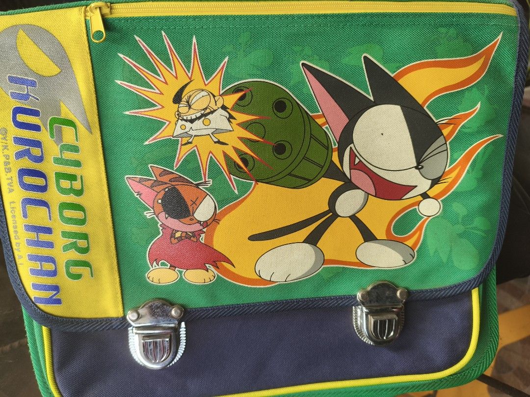 Vintage School Bag Kuro-chan (Category: Belt bags, Clutches and Pouches) located in Muntinlupa City. Submitted by prime_finder (Listing ID 1454254016, Image 1). Description: Vintage School Bag Kuro-chan Licensed Ghost Rare Item*** 3,500 Mahal, di mo bibilhin. Masaktan wallet mo..