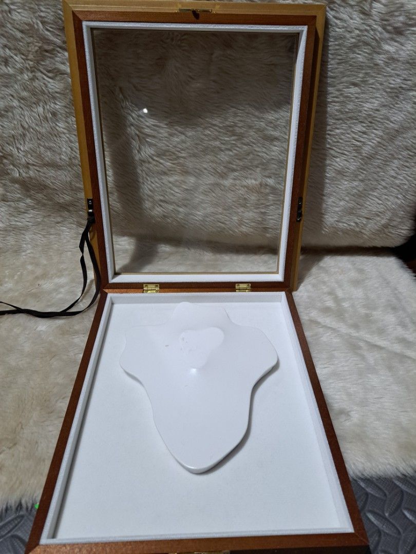 Vintage Style Shadow Box Frame with Display Insert (Category: Frames & Pictures) located in Quezon City. Submitted by sbvdmanaog (Listing ID 1454354102, Image 2). Description: - Elegant wooden shadow box frame - Ornate gold trim - White cloud/abstract display insert - Hinged opening with clear glass front - Includes a bag of miniature decorative items - Ideal for showcasing small collectibles or keepsakes - Solid wood back.