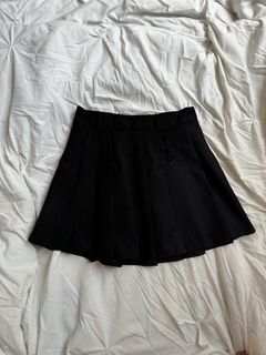 (Category: ) located in . Submitted by rinhercloset (Listing ID 1454193128, Image 1). Description: .