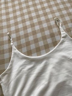 (Category: ) located in . Submitted by closetclearout_co (Listing ID 1454211402, Image 1). Description: .
