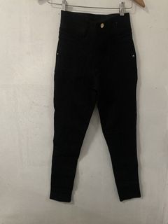 (Category: ) located in . Submitted by vewonica (Listing ID 1454244311, Image 1). Description: .