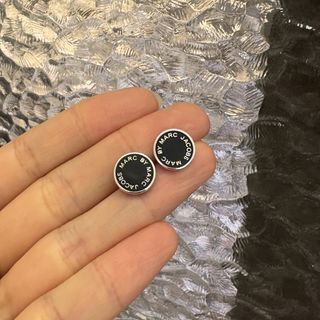 （分類：）位於 。 由 rachellllllli 提交（商品編號 1454486870，圖片 1）。簡介： 。