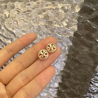 （分類：）位於 。 由 rachellllllli 提交（商品編號 1454487460，圖片 1）。簡介： 。