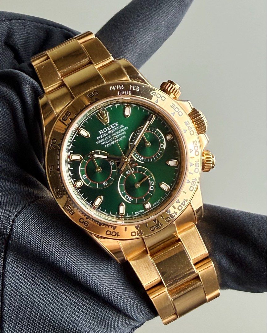 [ FULL SET 🟢 ] Rolex John Mayer 116508 18K Yellow Gold Full Gold Daytona 40mm (Category: Watches) located in Singapore. Submitted by bayfort (Listing ID 1453837609, Image 1). Description: Subscribe to Bayfort Tele-gram Community for Exclusive Deals & Clearance Sales: https://bayfort.sg/tg Model: 116508 Dated: 2018 Case Size: 40mm Comes with: Full Set Condition: Lightly Used Preowned Condition, Fully Protected by Protection Stickers ** Comes with