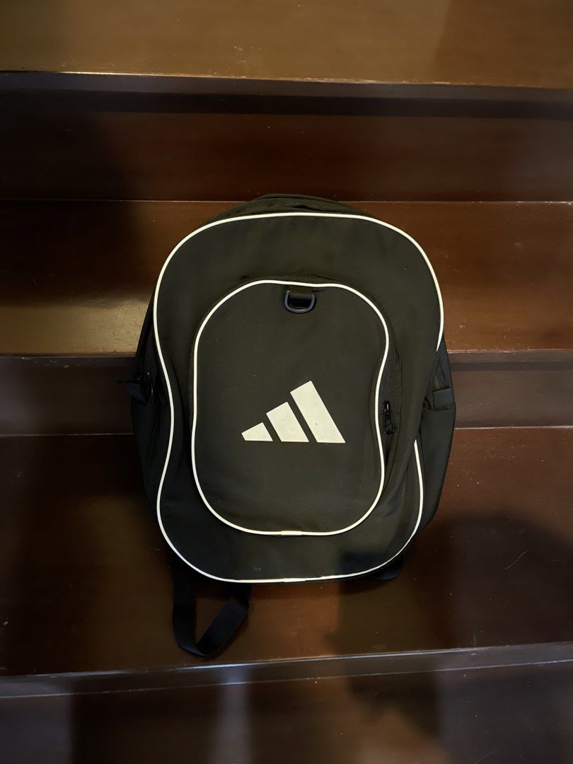 Adidas Backpack (Category: Backpacks) located in Baguio. Submitted by uszwk (Listing ID 1454504087, Image 2). Description: still nego.