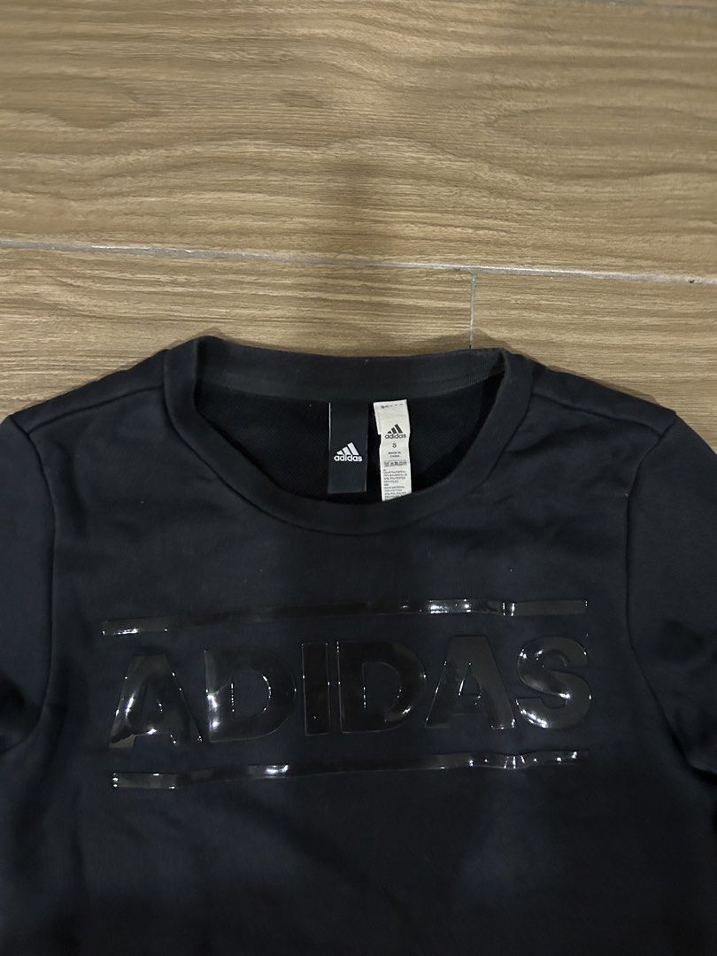 Adidas Black Crewneck Sweatshirt (Category: Longsleeves) located in San Juan City. Submitted by curatedbymae (Listing ID 1454393615, Image 2). Description: Item: Adidas Black Crewneck Sweatshirt Size: S (true to size) Mode of payment: GCASH/MAYA Shipping: Grab/Lalamove/J&T (Buyer will shoulder shipping fees.).