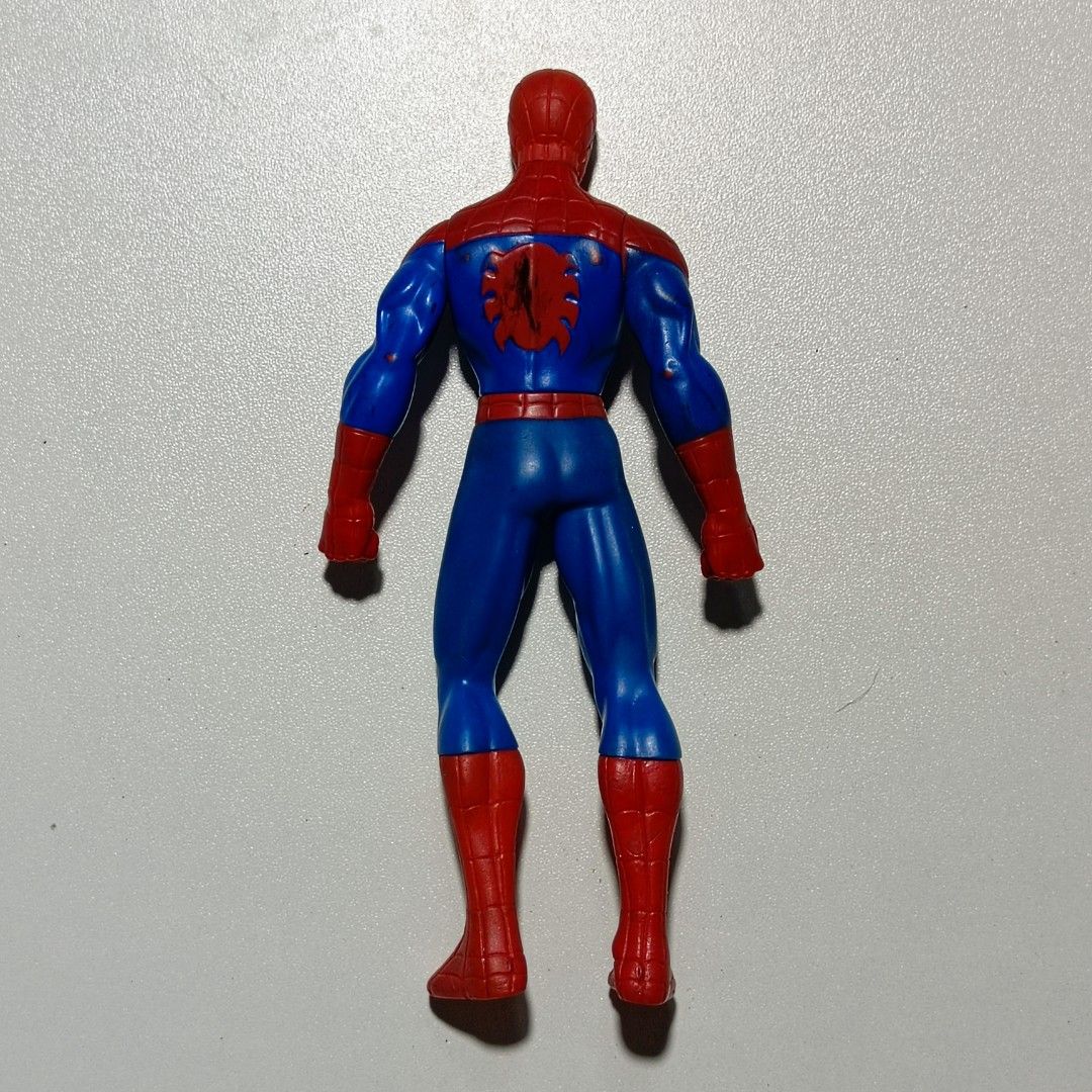 Authentic 2013 Hasbro Marvel Ultimate Spider-Man 6" Basic Action Figure (Loose) (Category: Action & Battle Toys) located in Quezon City. Submitted by lem1998 (Listing ID 1454549961, Image 3). Description: Up for sale is an authentic, vintage 2013 Hasbro Marvel Ultimate Spider-Man basic action figure. Perfect for casual collectors, kids, or customizers looking for a durable, classic piece! Item Specifications: * Manufacturer: Hasbro / Marvel * Rel