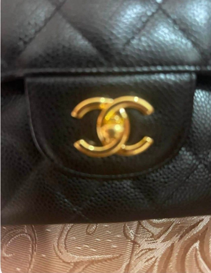 Authentic Chanel Classic Double Flap Jumbo Caviar (Category: Luxury Bags & Wallets) located in Marikina City. Submitted by aussiemaan (Listing ID 1416064064, Image 2). Description: Double Flap Jumbo Caviar Series 19 With Dust bag,Card Holo intact ❤️ 8.8.