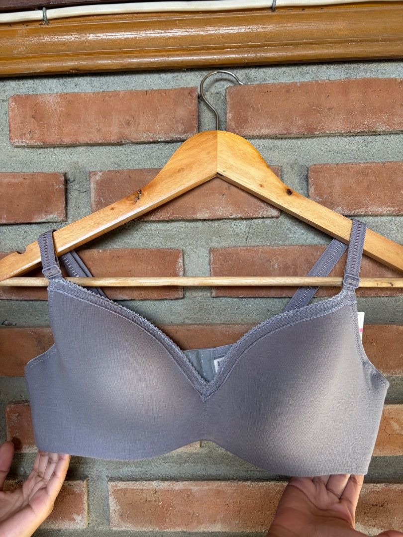 B85 / 38B Wacoal Bra (Category: Undergarments & Loungewear) located in Batac City. Submitted by vanillabuttercream (Listing ID 1454466647, Image 3). Description: ❌ SLIDE #1, #4, #5, #9, #10 - Great additions to your lingerie collection. - Check my IG @wear.yourcup - 550 ea / 2 for 1000.
