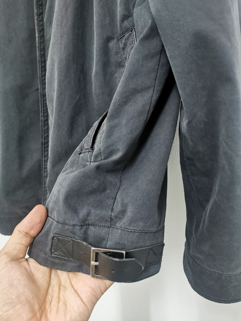 Bean Pole Jacket (Category: Coats, Jackets and Outerwear) located in Bachok. Submitted by madd25 (Listing ID 1454497801, Image 3). Description: Pit 20 Labuh 27 Condition 8.9/10 Condition lawa lgi Postage SM+7/SS+15 Meetup or Cod area Cheras.