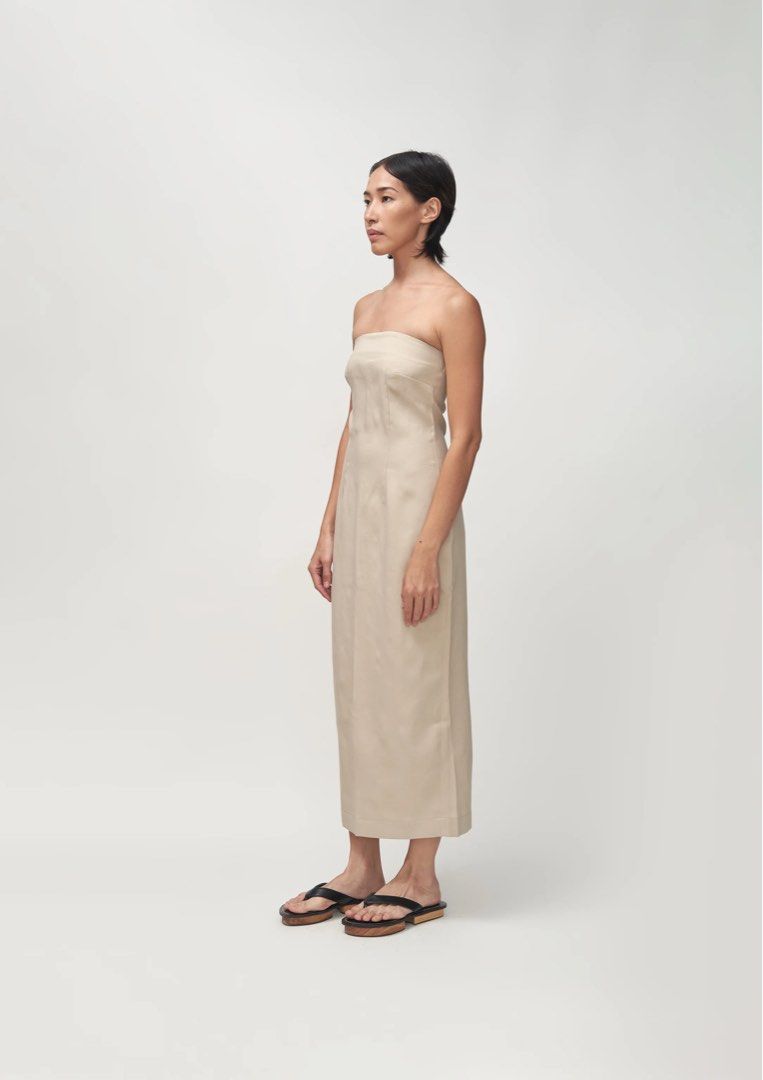 LOOKING FOR: Apara Strapless Dress in Oat (S) (Category: Dresses) located in Quezon City. Submitted by nmdeclutters (Listing ID 1454558715, Image 2). Description: On the hunt for Apara strapless dress in S in oat! Help a girl out. 🥹 Need it for a very special occasion. 🤍🙏🏼 Willing to rent too. Hit me up / Send your leads!.