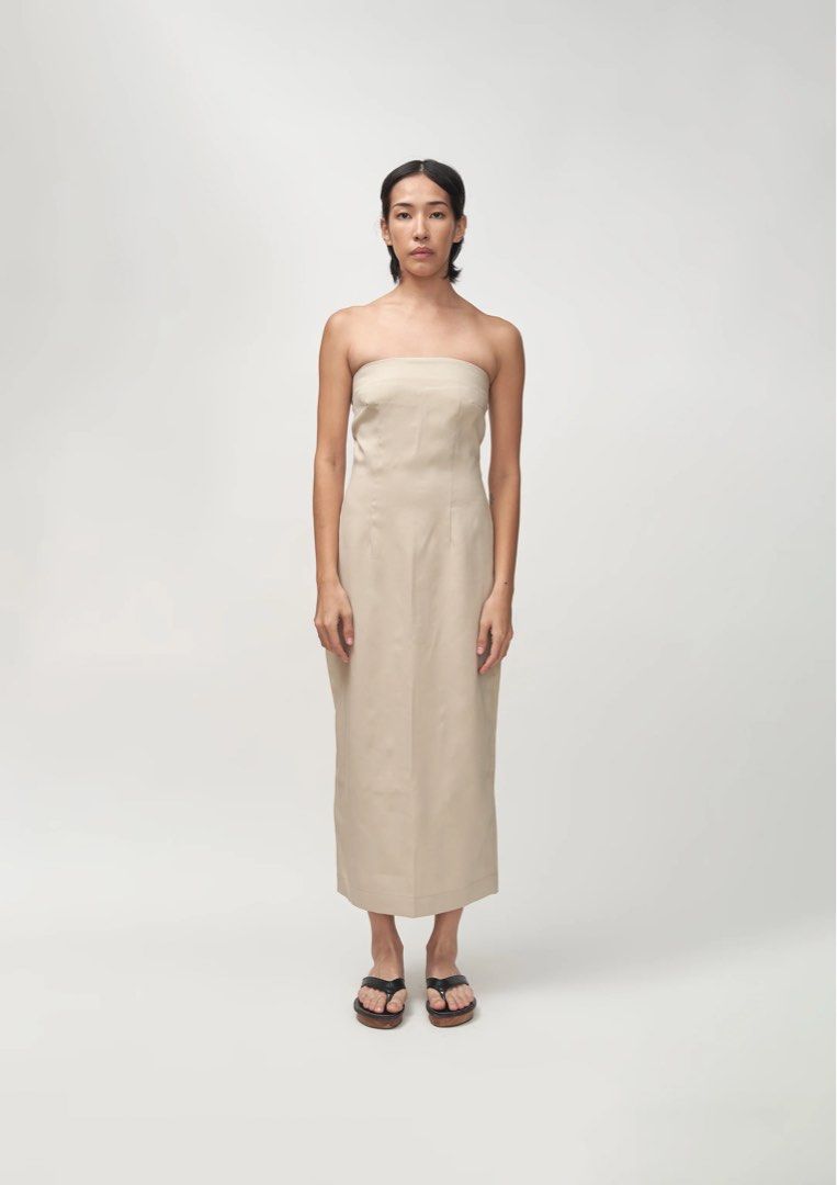 LOOKING FOR: Apara Strapless Dress in Oat (S) (Category: Dresses) located in Quezon City. Submitted by nmdeclutters (Listing ID 1454558715, Image 1). Description: On the hunt for Apara strapless dress in S in oat! Help a girl out. 🥹 Need it for a very special occasion. 🤍🙏🏼 Willing to rent too. Hit me up / Send your leads!.