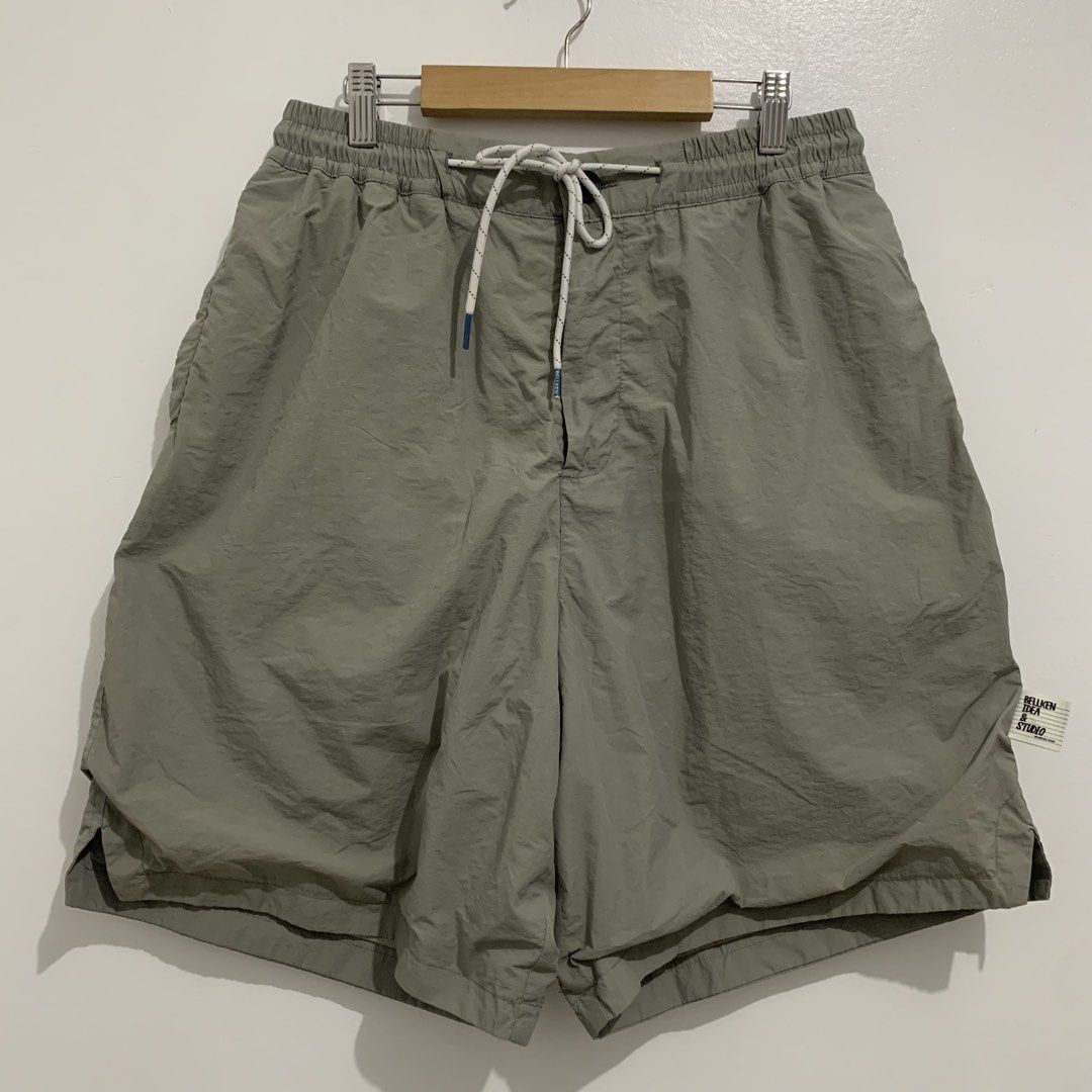 Bellken Idea Utility Nylon Shorts (Category: Shorts) located in Tagaytay City. Submitted by deetstreet (Listing ID 1454462187, Image 2). Description: Waist: 28-36 Length: 20 Leg opening: 13 + sf.