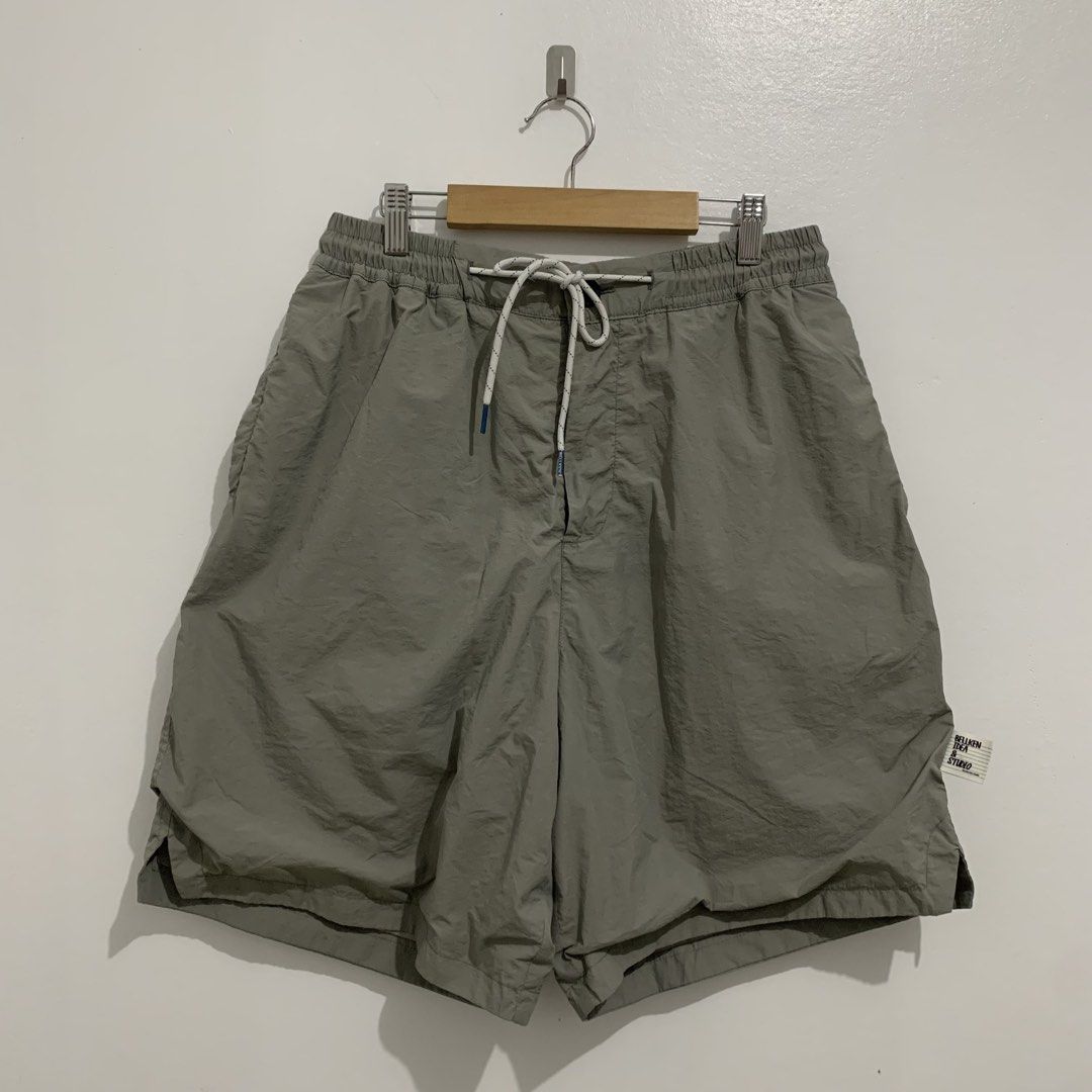 Bellken Idea Utility Nylon Shorts (Category: Shorts) located in Tagaytay City. Submitted by deetstreet (Listing ID 1454462187, Image 1). Description: Waist: 28-36 Length: 20 Leg opening: 13 + sf.