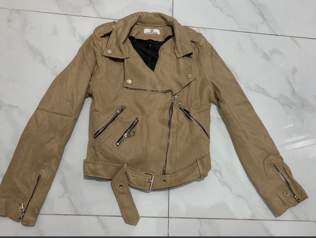 Blazer coat jacket small (Category: Coats, Jackets and Outerwear) located in Quezon City. Submitted by prelovedsaleitems (Listing ID 1454421382, Image 2). Description: .