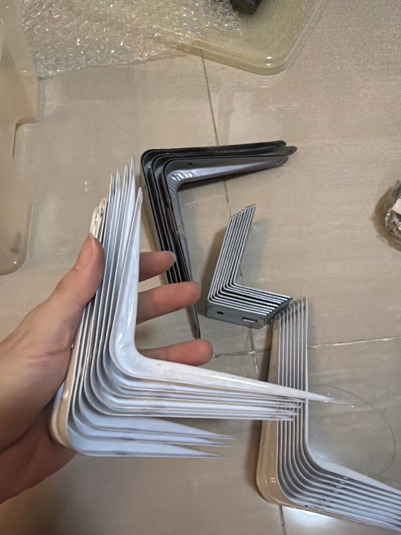Brackets for shelves (Category: Shelves, Cabinets & Racks) located in Taguig. Submitted by declutterjam (Listing ID 1454424477, Image 3). Description: 50 for 3sets Get all 18sets for 150.