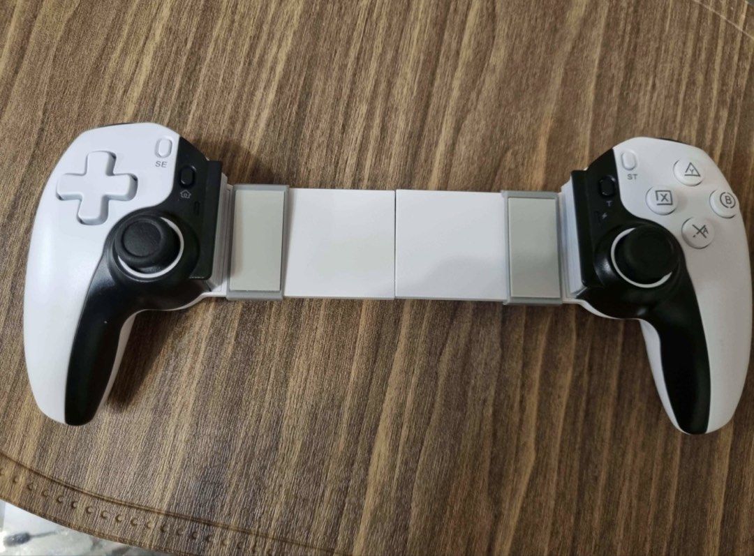 BSP D9 (Category: Controllers) located in Manila. Submitted by tarahlito45496 (Listing ID 1454501481, Image 2). Description: BSP D9 Controller with Box. Can be used for IPAD/Tablet/Switch/Mobile Phone. Last price posted.