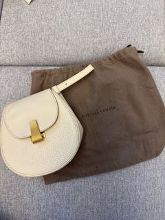 （分類：）位於 。 由 breadnbutt00942 提交（商品編號 1454471172，圖片 1）。簡介： 。