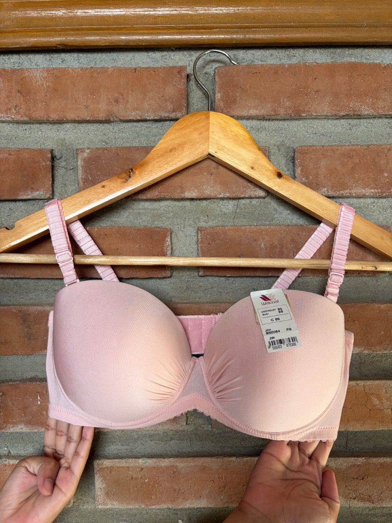 C80/36C Wacoal Bras (Category: Undergarments & Loungewear) located in Batac City. Submitted by vanillabuttercream (Listing ID 1454468418, Image 3). Description: - Comfortable everyday bras from Triumph. - Smooth cups for a seamless look under clothes. - Adjustable straps for a perfect fit. - Available in nude, pink, and beige. - Great for daily wear..