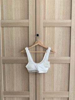 (Category: ) located in . Submitted by anis.studio (Listing ID 1454385794, Image 1). Description: .
