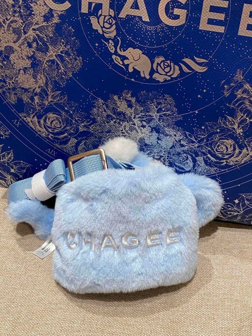 Chagee limited edition brew cup sling (Category: Water Bottles & Tumblers) located in Cavite. Submitted by buywhatulove (Listing ID 1454421136, Image 3). Description: .