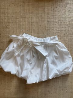 (Category: ) located in . Submitted by ls.closet (Listing ID 1454450622, Image 1). Description: .