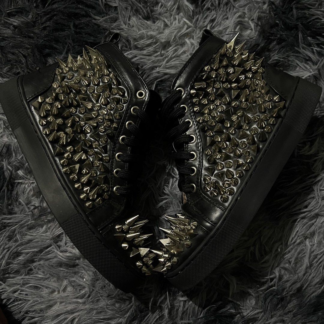 Christian Louboutin - Leather Spike. (Category: Sneakers) located in Lucena. Submitted by proxyhere (Listing ID 1454453938, Image 2). Description: size 36 louboutin zanotti isabel marant gienchie ann demeuleester alfredo bannister .
