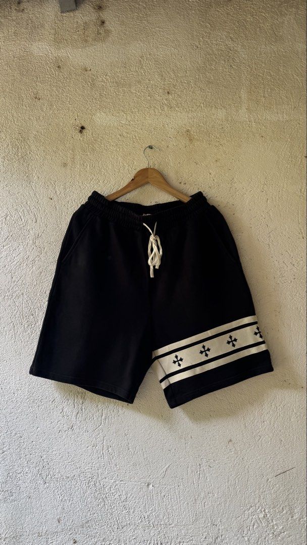 Climax embroidered sweatshorts (Category: Shorts) located in Lipa City. Submitted by scrap.threads (Listing ID 1454533858, Image 2). Description: Item: Climax embroidered sweatshorts Price: 350 Dimes: Width - 30 Length - 20.5 Hem - 12.5 Issue: none Lipa City Ship via J&T (Shouldered by buyer) Payment via Gcash ***Notice*** Color may vary due to lighting. Payment first. Item/s are thrifted or used condition unless stated otherwise. Please manage y