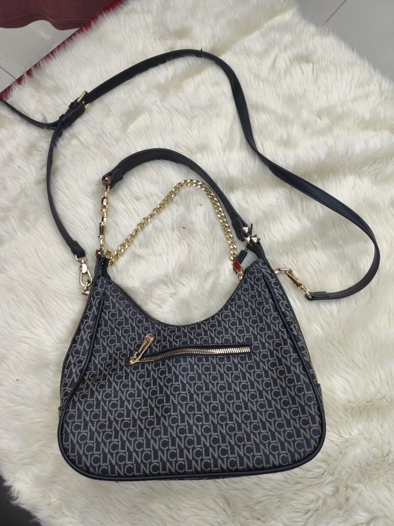 CLN LUCIENE SLING BAG (Category: Luxury Bags & Wallets) located in Subic. Submitted by ichellesingque5 (Listing ID 1454466393, Image 3). Description: Used it twice. No issue. Good as New As is Bag only..