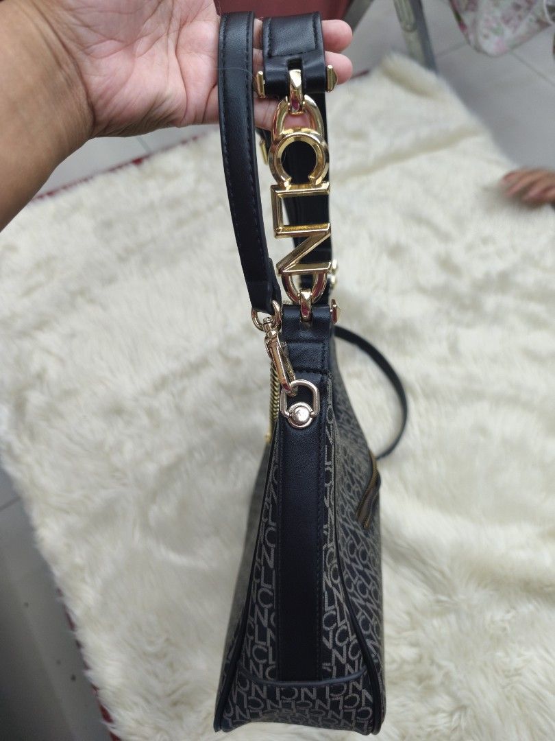 CLN LUCIENE SLING BAG (Category: Luxury Bags & Wallets) located in Subic. Submitted by ichellesingque5 (Listing ID 1454466393, Image 2). Description: Used it twice. No issue. Good as New As is Bag only..