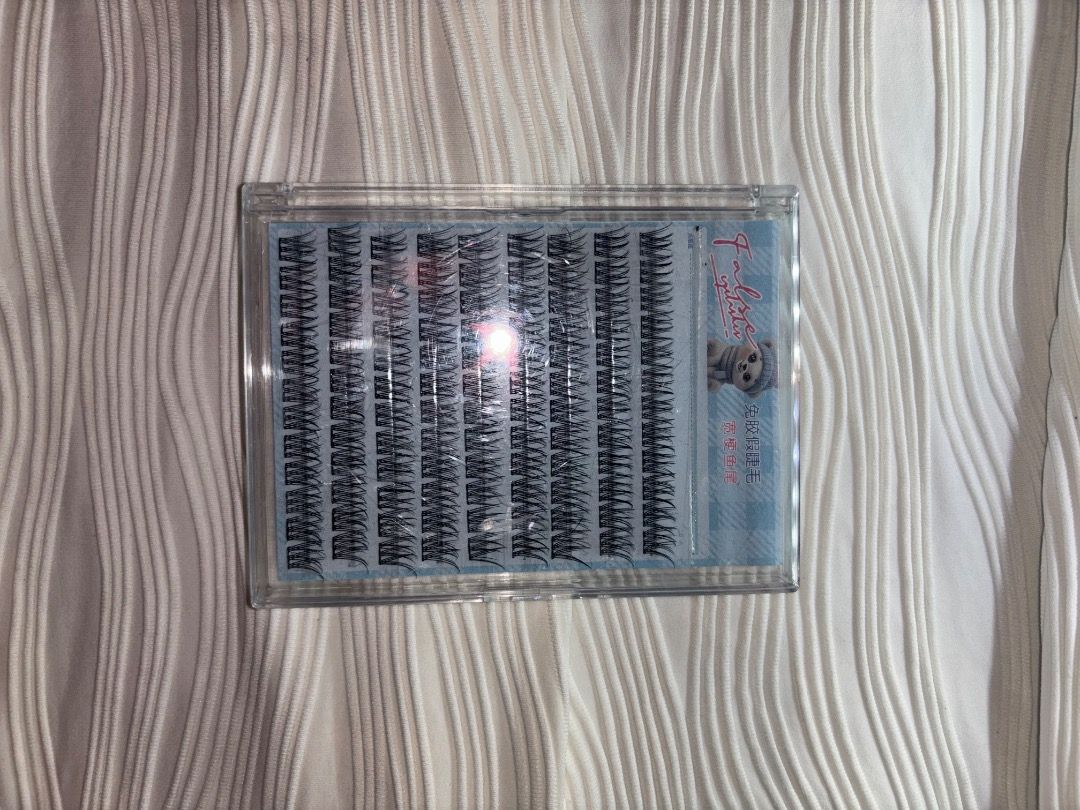 Cluster lashes (Category: Makeup) located in Taguig. Submitted by t.i.n.e (Listing ID 1454523385, Image 1). Description: May 1 strip na bawas.