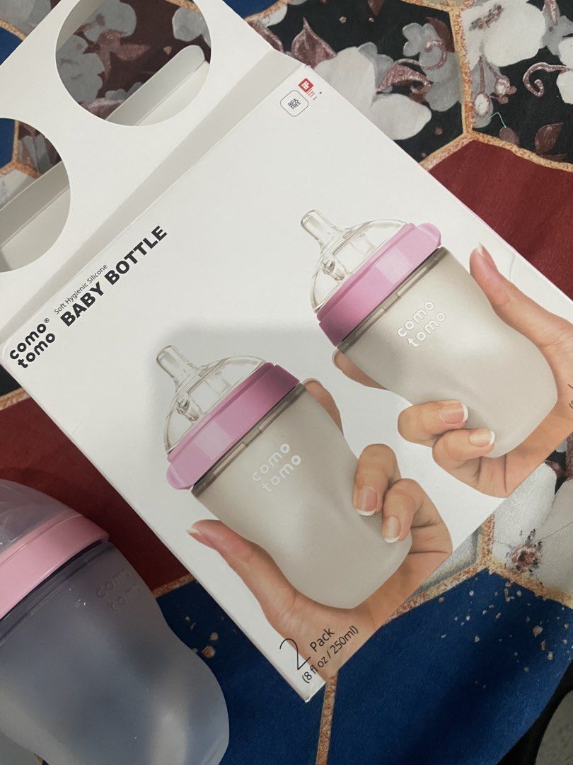 Comotomo Baby Bottle 2 Pack (8oz / 250ml) (Category: Breastfeeding & Bottle Feeding) located in Quezon City. Submitted by simply_closet (Listing ID 1454468635, Image 2). Description: -1 is slightly used -1 is unused RFS: Decluttering MOP: Gcash/BDO bank transfer .