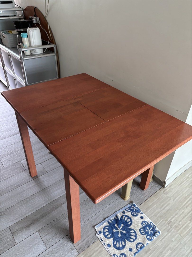 Dining table extendable (Category: Tables & Sets) located in Singapore. Submitted by rosiesarered (Listing ID 1454454306, Image 3). Description: Unextended (L X W X H) 80 x 80 x 75cm Extended 120 x 80 x 75cm Self collection only at serangoon .
