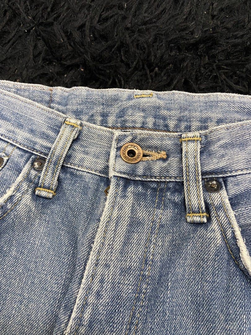 Edwin (Category: Jeans) located in Nilai. Submitted by blessednostress (Listing ID 1454552975, Image 2). Description: Pinggang 30 labuh 38.