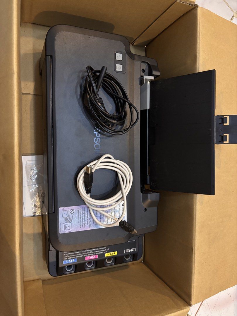 Epson Printer ecotank L121 (Category: Printers, Scanners & Copiers) located in Quezon City. Submitted by coramalabanan (Listing ID 1454517281, Image 2). Description: 2x lang nagamit itinabi na dahil pinaglalaruan lng ng anak ko Wala na pong takip ung ink. Bilhan nyo nlng po Loc. Montalban .