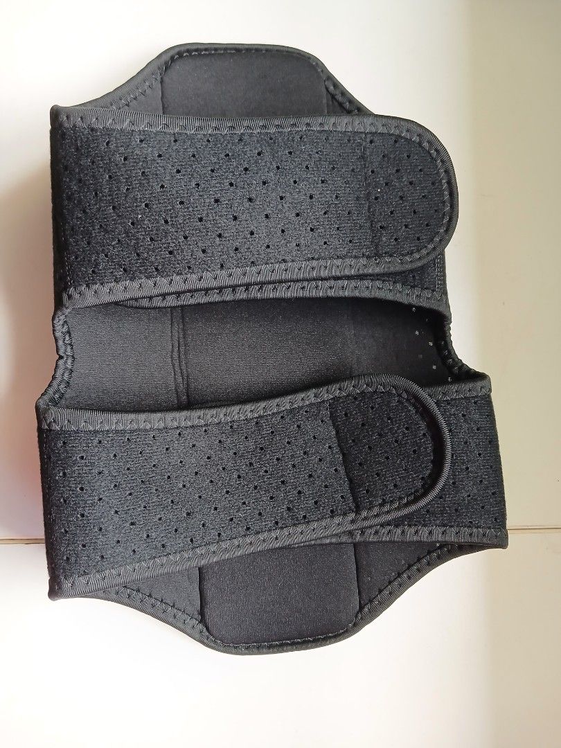 Exercise device (Category: Toning & Stretching Accessories) located in Singapore. Submitted by jane@carousel (Listing ID 1454388483, Image 2). Description: .