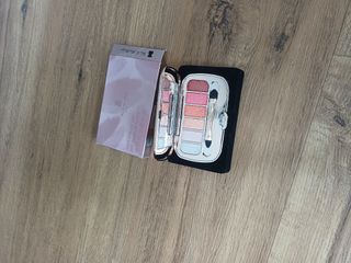 (Category: ) located in . Submitted by daisyheng (Listing ID 1454474080, Image 1). Description: .